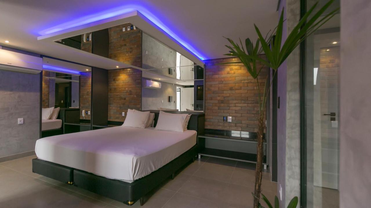 Bangalo Motel By Drops (Adults Only) Санта Мария Екстериор снимка