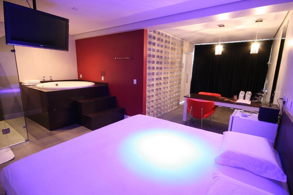 Bangalo Motel By Drops (Adults Only) Санта Мария Екстериор снимка
